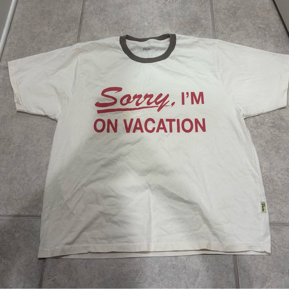Casual White Tee with Red Vacation Print